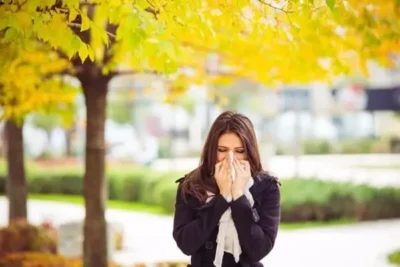 Mujer con alergia